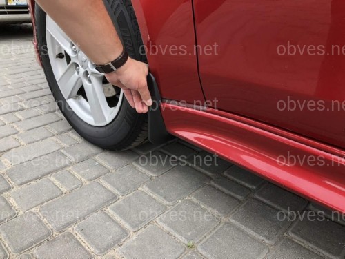Брызговики Mitsubishi Lancer X под порог (до рейсталинга) комплект 4 шт.
