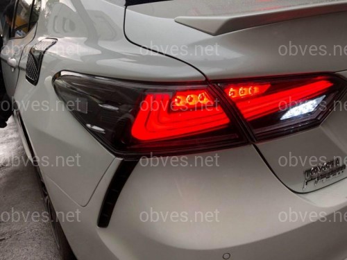 Задние диодные фонари Toyota Camry 70 2018- дымчатые Задние диодные фонари Toyota Camry 70 2018- дымчатые