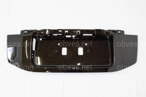Вставка под номер (корыто) Toyota Land Cruiser Prado 150 2013-2017 цвет черный Вставка под номер (корыто) Toyota Land Cruiser Prado 150 2013-2017 цвет черный