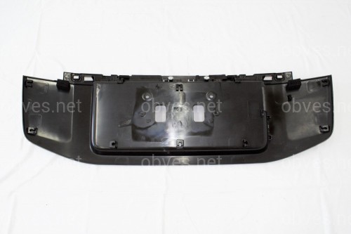 Вставка под номер (корыто) Toyota Land Cruiser Prado 150 2013-2017 цвет черный Вставка под номер (корыто) Toyota Land Cruiser Prado 150 2013-2017 цвет черный