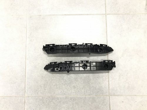Крепеж переднего бампера 5211660220 / 5211560180 Lexus LX 570 2008-2015 пластик 2 шт.