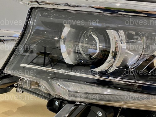 Фары Full Led Toyota Land Cruiser Prado 150 рестайлинг 2018+ (левая+правая) взамен галогена, в комплекте с ресницами Фары Full Led Toyota Land Cruiser Prado 150 рестайлинг 2018+ (левая+правая) взамен галогена, в комплекте с ресницами