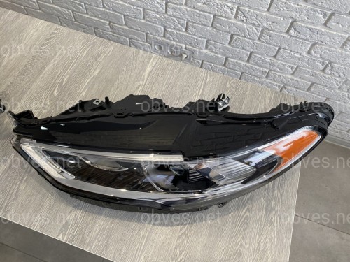 Передние LED фары Ford Fusion USA 2017-2021 (желтый габарит) Передние LED фары Ford Fusion USA 2017-2021 (желтый габарит)