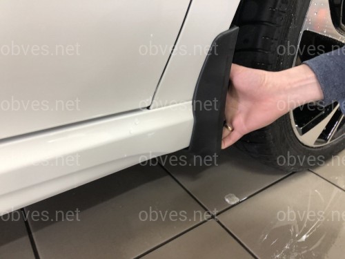 Брызговики Toyota Camry 70 SE / XSE 2017+ комплект 4 шт. Брызговики Toyota Camry 70 SE / XSE 2017+ комплект 4 шт.