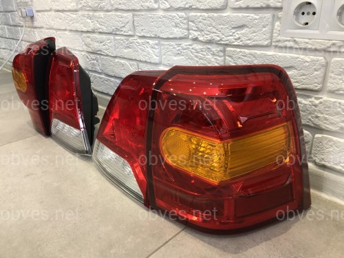 Задние фонари Toyota Land Cruiser 200 2007-2015 в стиле рестайлинг 2012- Задние фонари Toyota Land Cruiser 200 2007-2015 в стиле рестайлинг 2012-