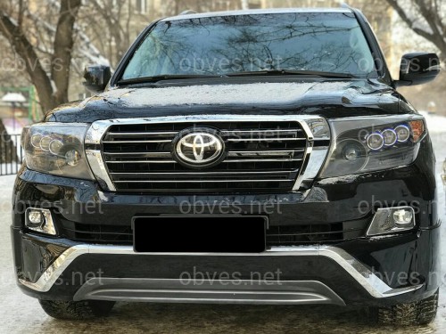 Бампер в сборе Toyota Land Cruiser 200 2007-2015 в стиле 2016 года цвет черный