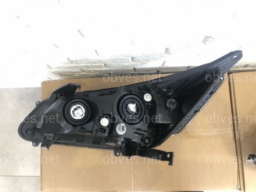 Фара правая Honda Accord 9 2013-2015 Фара правая Honda Accord 9 2013-2015