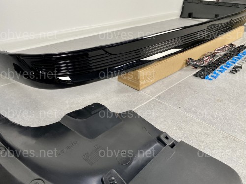 Обвес юбка заднего бампера Executive Lounge Toyota Land Cruiser 200 2015-2021 стиль 2019 / 2021 черный цвет
