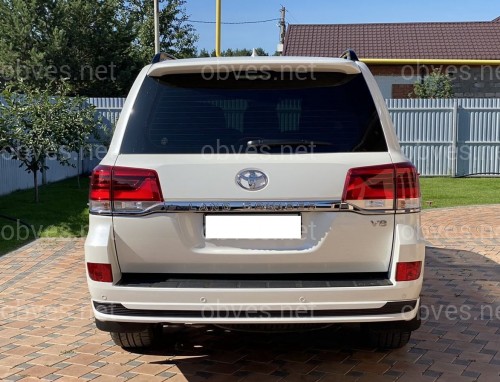 Обвес юбка заднего бампера Executive Lounge Toyota Land Cruiser 200 2015-2021 стиль 2019 / 2021 черный цвет