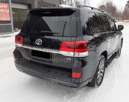 Обвес юбка заднего бампера Executive Toyota Land Cruiser 200 стиль 2016 цвет черный с серым