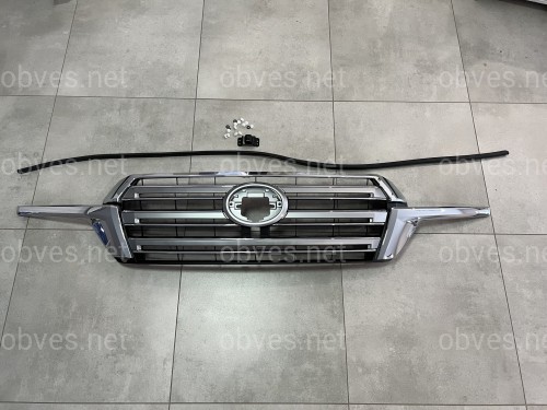 Решетка радиатора с ресницами Toyota Land Cruiser 200 2016+ СЕРАЯ