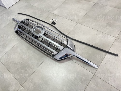 Решетка радиатора с ресницами Toyota Land Cruiser 200 2016+ СЕРАЯ