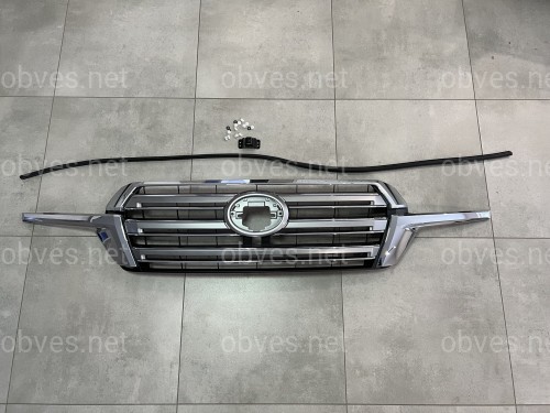 Решетка радиатора с ресницами Toyota Land Cruiser 200 2016+ СЕРАЯ