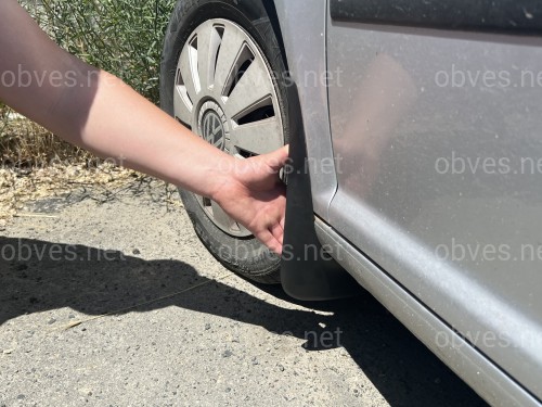 Брызговики передние Volkswagen Golf 4 / Golf 5 хетчбек для модели без молдинга на пороге, комплект 2шт. Брызговики передние Volkswagen Golf 4 / Golf 5 хетчбек для модели без молдинга на пороге, комплект 2шт.