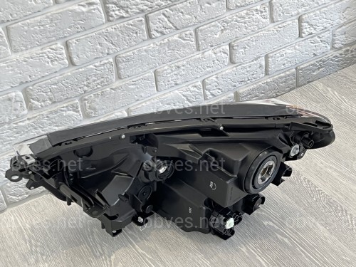 Правая фара галоген Toyota RAV 4 АМЕРИКА 2016-2018
