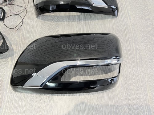 Крышки зеркал Executive Lounge с повторителями поворотов и подсветкой Toyota Land Cruiser 200 / Prado 150 / LX 570 цвет черный