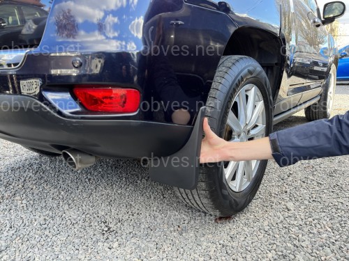 Брызговики Jeep Compass 2011-2016, комплект 4шт. Брызговики Jeep Compass 2011-2016, комплект 4шт.