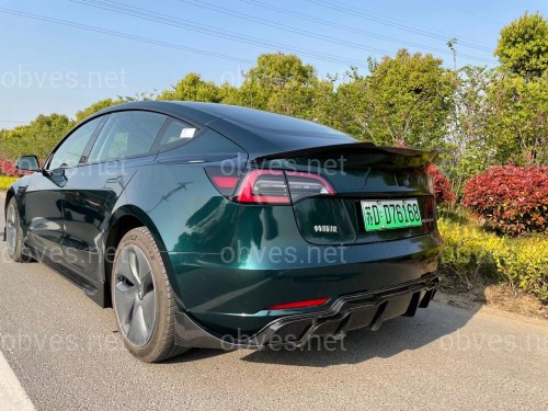 Спойлер лип багажника Tesla model 3 2017-  ABS пластик, цвет черный глянец