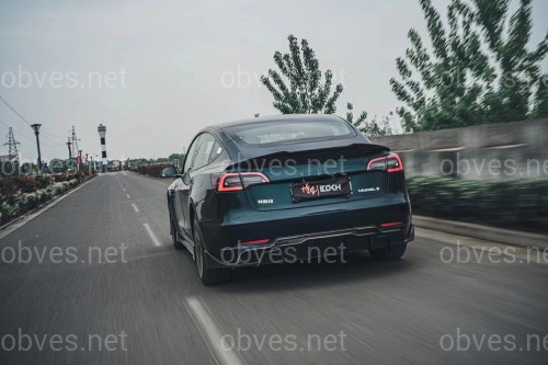 Спойлер лип багажника Tesla model 3 2017-  ABS пластик, цвет черный глянец
