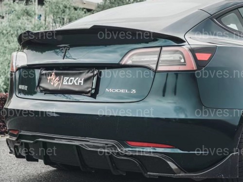 Спойлер лип багажника Tesla model 3 2017-  ABS пластик, цвет черный глянец