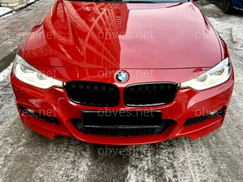 Решетка радиатора ноздри M3 стиль BMW 3 series F30 F31 черный глянец 2шт.