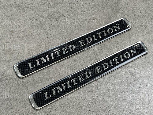 Наклейки на кузов Toyota Land Сruiser LIMITED EDITION 2шт Наклейки на кузов Toyota Land Сruiser LIMITED EDITION 2шт