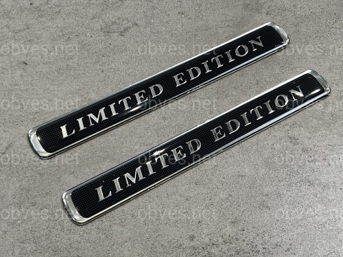 Наклейки на кузов Toyota Land Сruiser LIMITED EDITION 2шт Наклейки на кузов Toyota Land Сruiser LIMITED EDITION 2шт