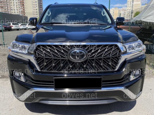 Решетка радиатора TRD Toyota Land Cruiser 200 2015-2021 Решетка радиатора TRD Toyota Land Cruiser 200 2015-2021