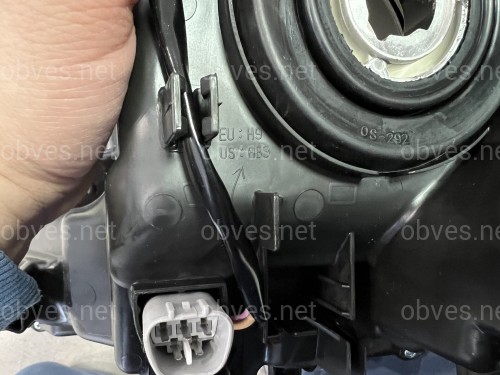 Левая фара Lexus RX 2012-2015 ксенон без AFS Левая фара Lexus RX 2012-2015 ксенон без AFS