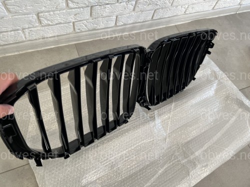 Решетка радиатора ноздри M-Perfomance стиль BMW X5 G05 2019-2022 черный глянец