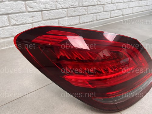 Задние LED фонари рестайлинг 2019+ для Mercedes-Benz C-class W205 2015-2021 2шт.