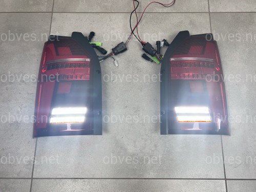Задние LED фонари стиль Multivan T6.1 2020+ для Volkswagen T6 2015-2019 ляда 2шт.