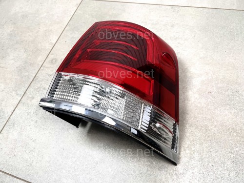 Задний правый наружный фонарь OEM Toyota Land Cruiser 200 2016-2021