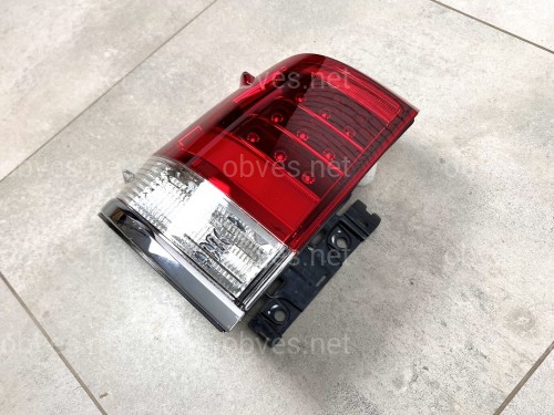 Задний левый наружный фонарь OEM Toyota Land Cruiser 200 2016-2021 Задний левый наружный фонарь OEM Toyota Land Cruiser 200 2016-2021