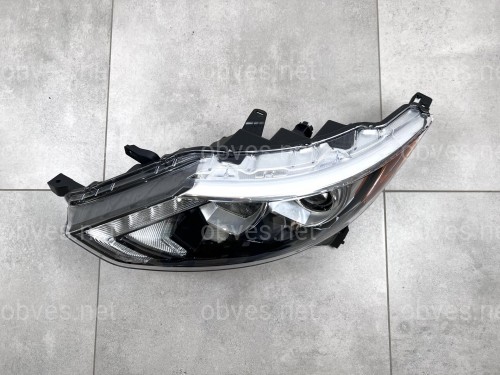 Левая фара галоген Nissan Rogue Sport 2015-2019 Левая фара галоген Nissan Rogue Sport 2015-2019