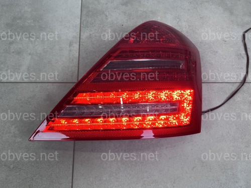 Задние фонари рестайлинг для Mercedes-Benz S-class W221 2005-2013 2шт.