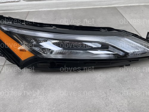 ДХО правая фара верхняя Nissan Rogue T33 2021+