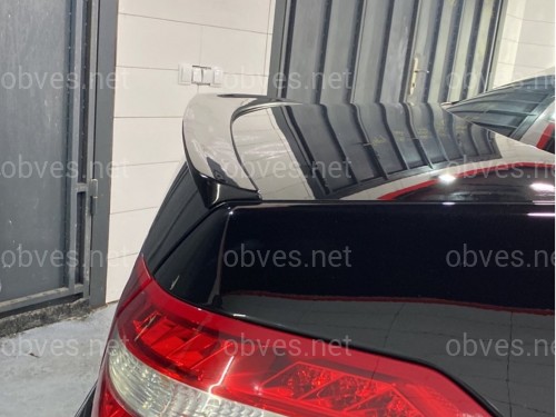 Спойлер лип на багажник Mercedes W212 2009-2016 ABS пластик, цвет черный глянец