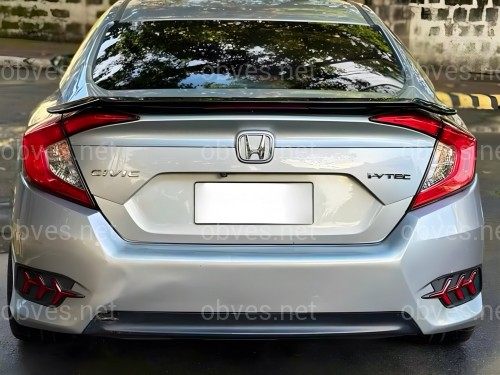Спойлер багажника Honda Civic со стоп сигналом 2016- ABS пластик, черный глянец