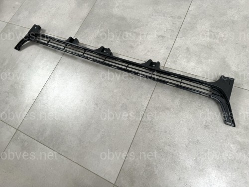 Нижняя решетка бампера 531120G020 Toyota Land Cruiser Prado 150 2013-2017