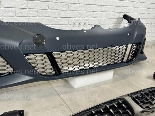 Комплект обвеса M 340i BMW 3 series G20 2018-2022 (передний / задний бампер, ноздри, трубы, пороги)