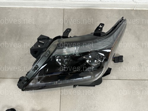 LED фары BLACK Lexus LX 570 2012-2015 2шт. LED фары BLACK Lexus LX 570 2012-2015 2шт.