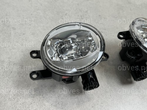 LED туманные фары Toyota Lexus комплект 2шт.