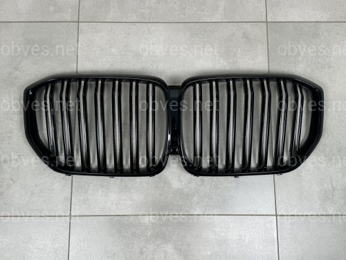 Решетка радиатора ноздри Х5M F95 стиль BMW X5 G05 2019-2022 черный глянец