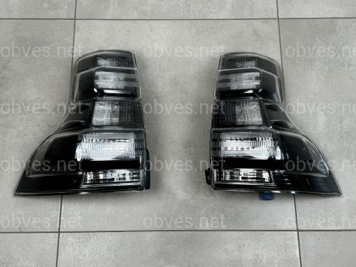 Задние дымчатые фонари Toyota Land Cruiser Prado 150 2009-2017