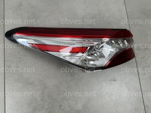 Задний фонарь левый наружный FULL LED Toyota Camry 70 USA XLE XSE 2017-2020 1шт.