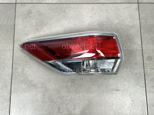 Задний фонарь левый наружный Toyota Highlander 2014-2016 Задний фонарь левый наружный Toyota Highlander 2014-2016