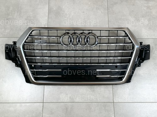Решетка радиатора Audi Q7 4M 2015-2019 темно-серая с серым 4M0 853 651 Q RN4