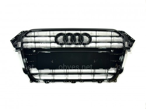 Решетка радиатора Audi A4 B8 2012-2015 черная Решетка радиатора Audi A4 B8 2012-2015 черная