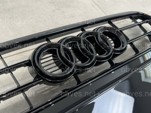 Решетка радиатора Audi A4 B8 2012-2015 черная Решетка радиатора Audi A4 B8 2012-2015 черная